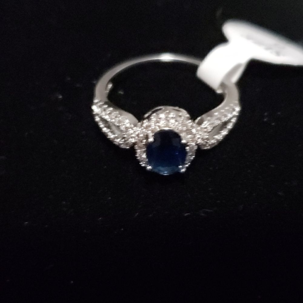 New sapphire ring 